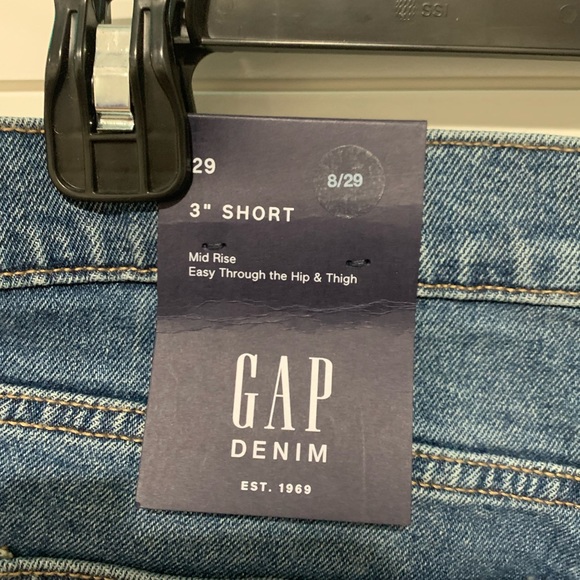 GAP daisy jean short, NWT - Picture 3 of 3